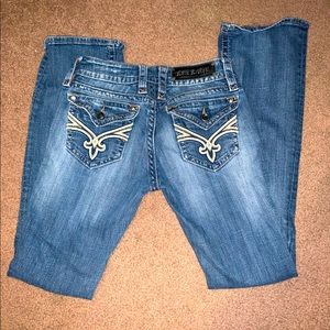 Rock revival jeans!! Some stones missing on back pockets…still very cute!